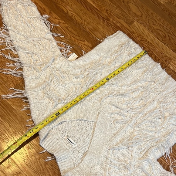 Anthropologie Fringed Pullover Sweater Size Large NWT - Picture 8 of 14